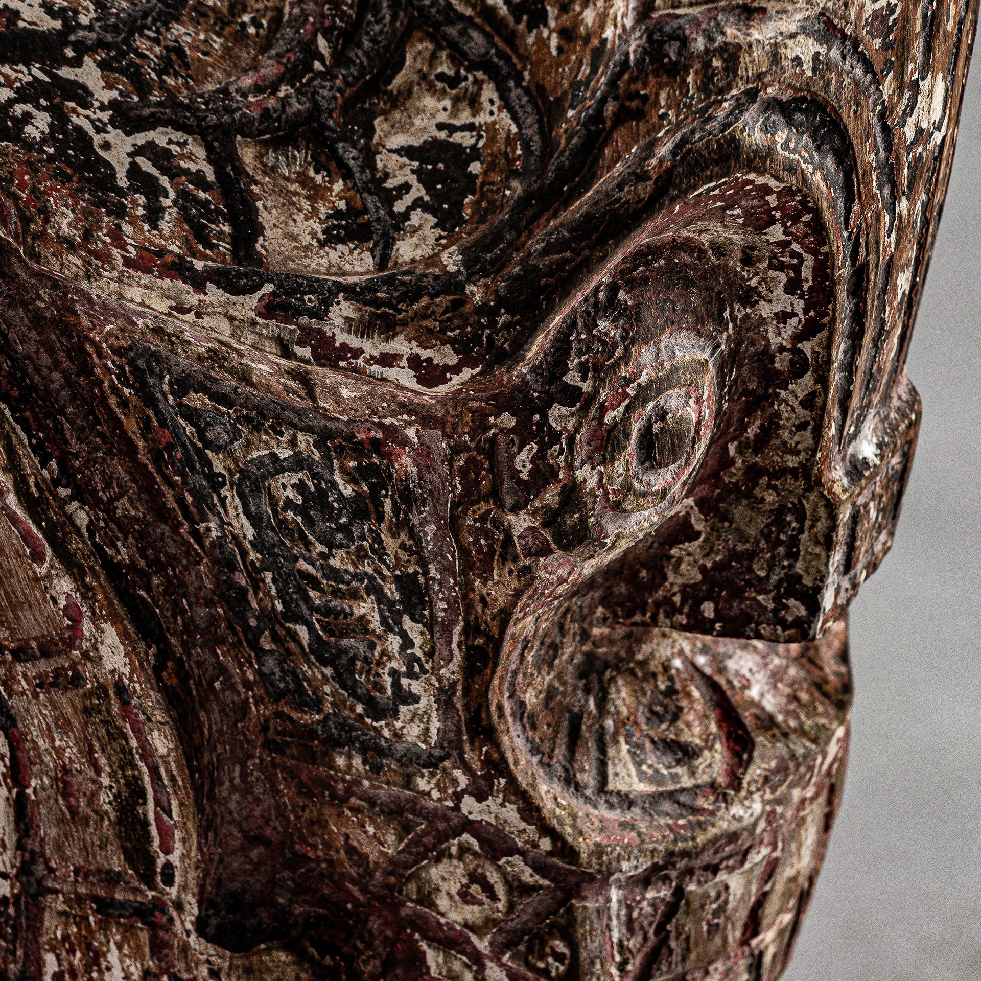 DECORATIVE FIGURE
